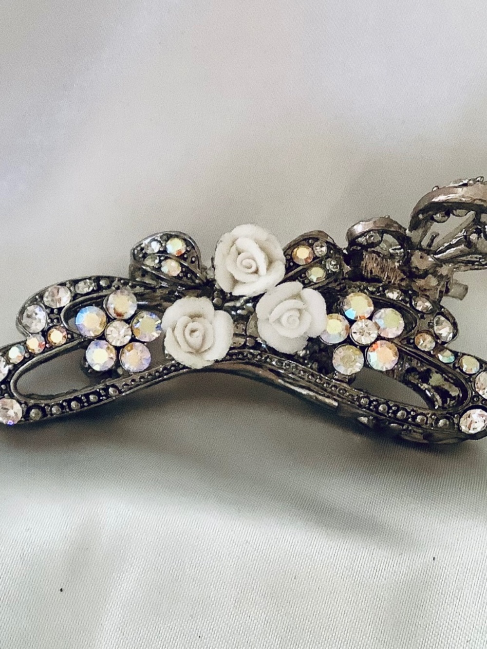 Elegant Vintage Metal Crystal Flower Jaw Clip